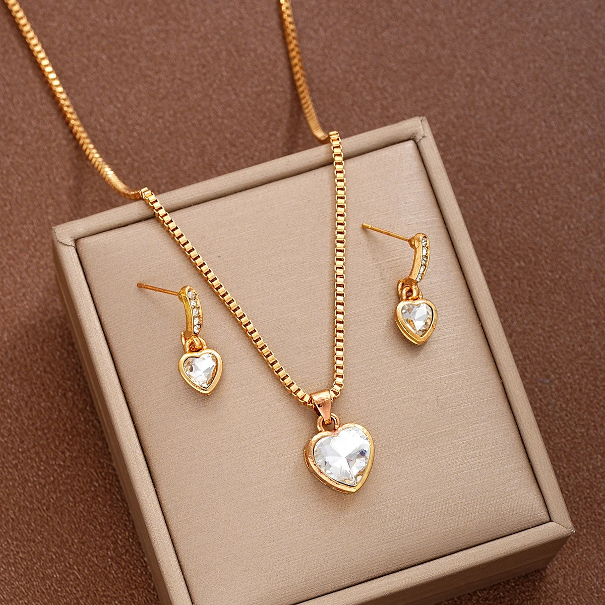 Lumière Heart Necklace