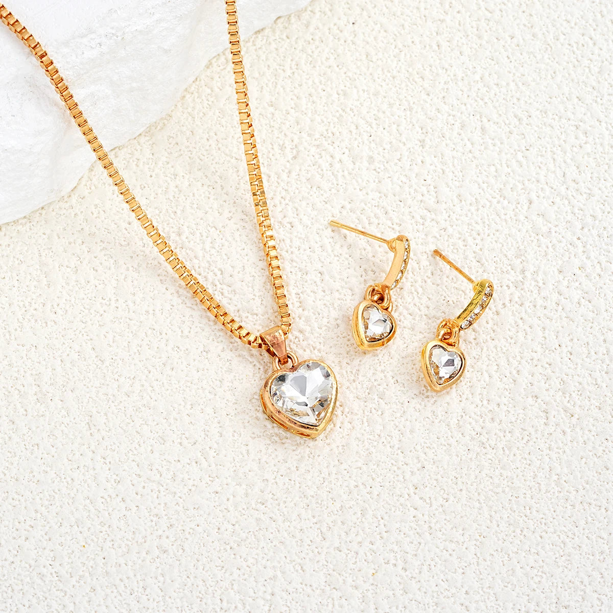 Lumière Heart Necklace