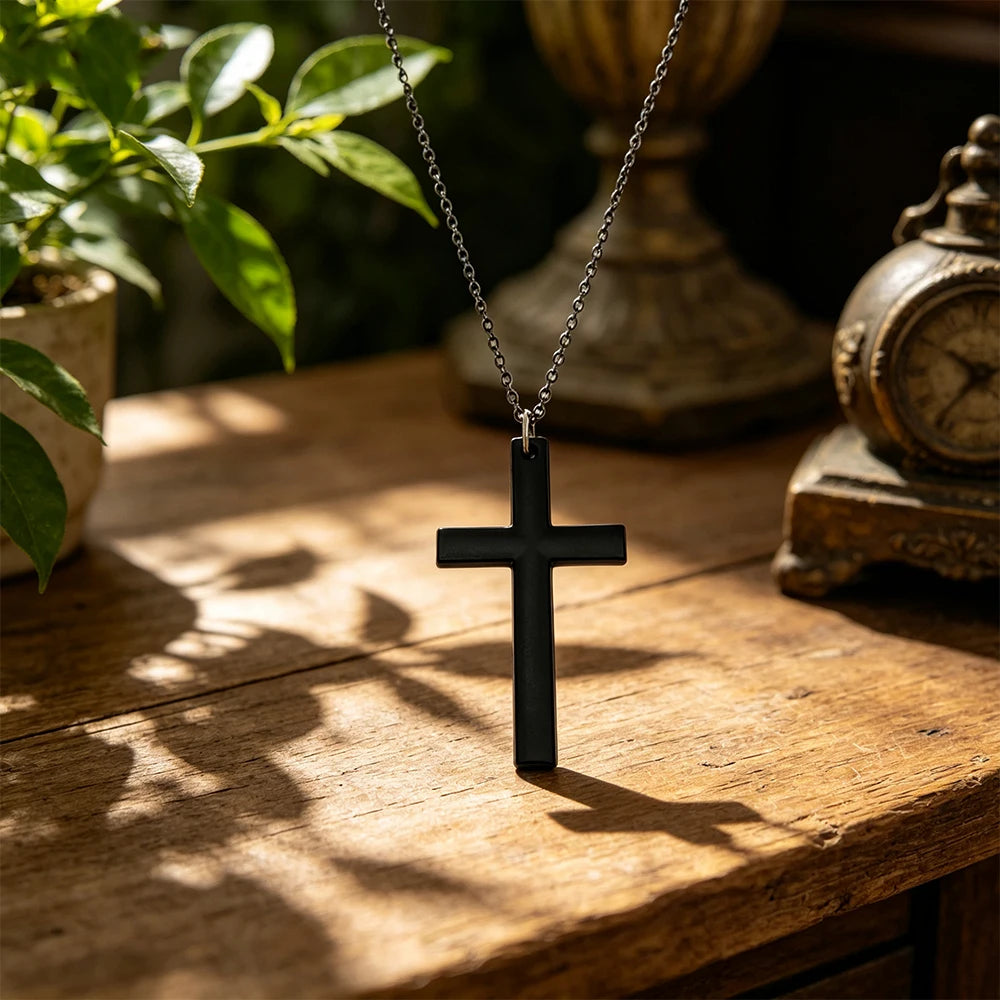 Saint Noir Necklace