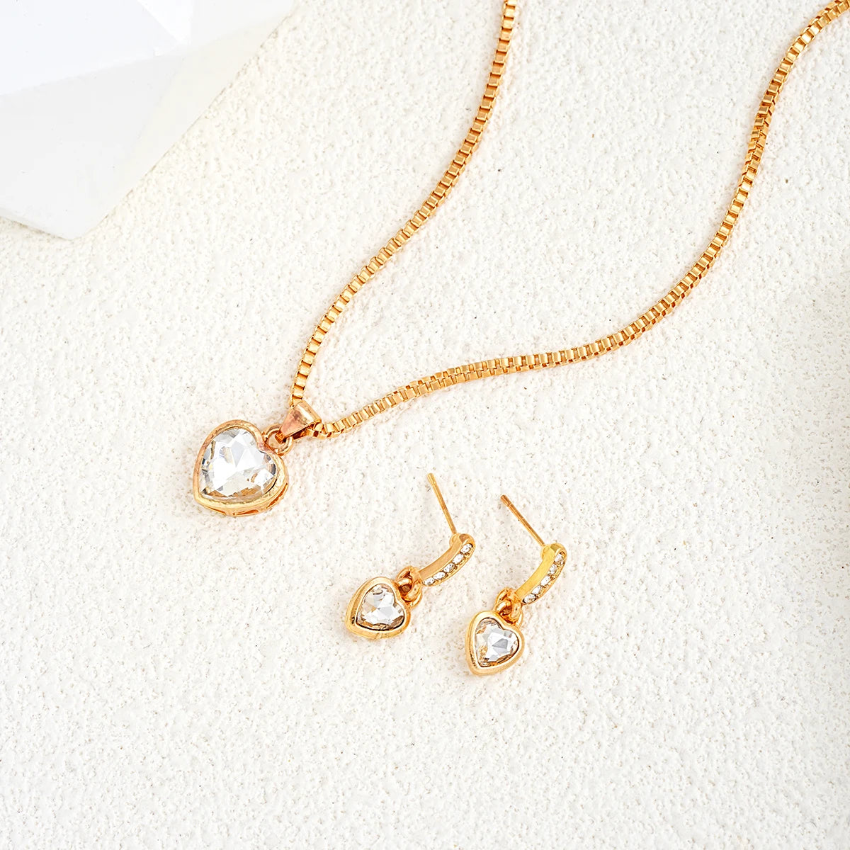 Lumière Heart Necklace